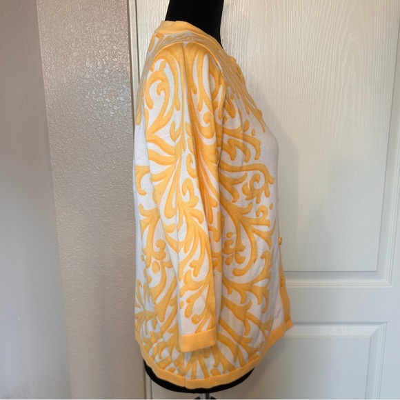 NWT Bob Mackie Yellow and White Patterned Printed Cardigan Sweater Size XS - Picture 3 of 6
